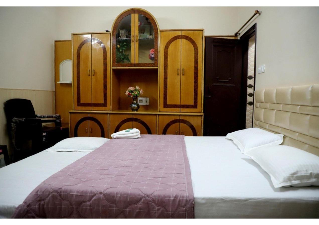 Rk Lodge Amritsar Extérieur photo