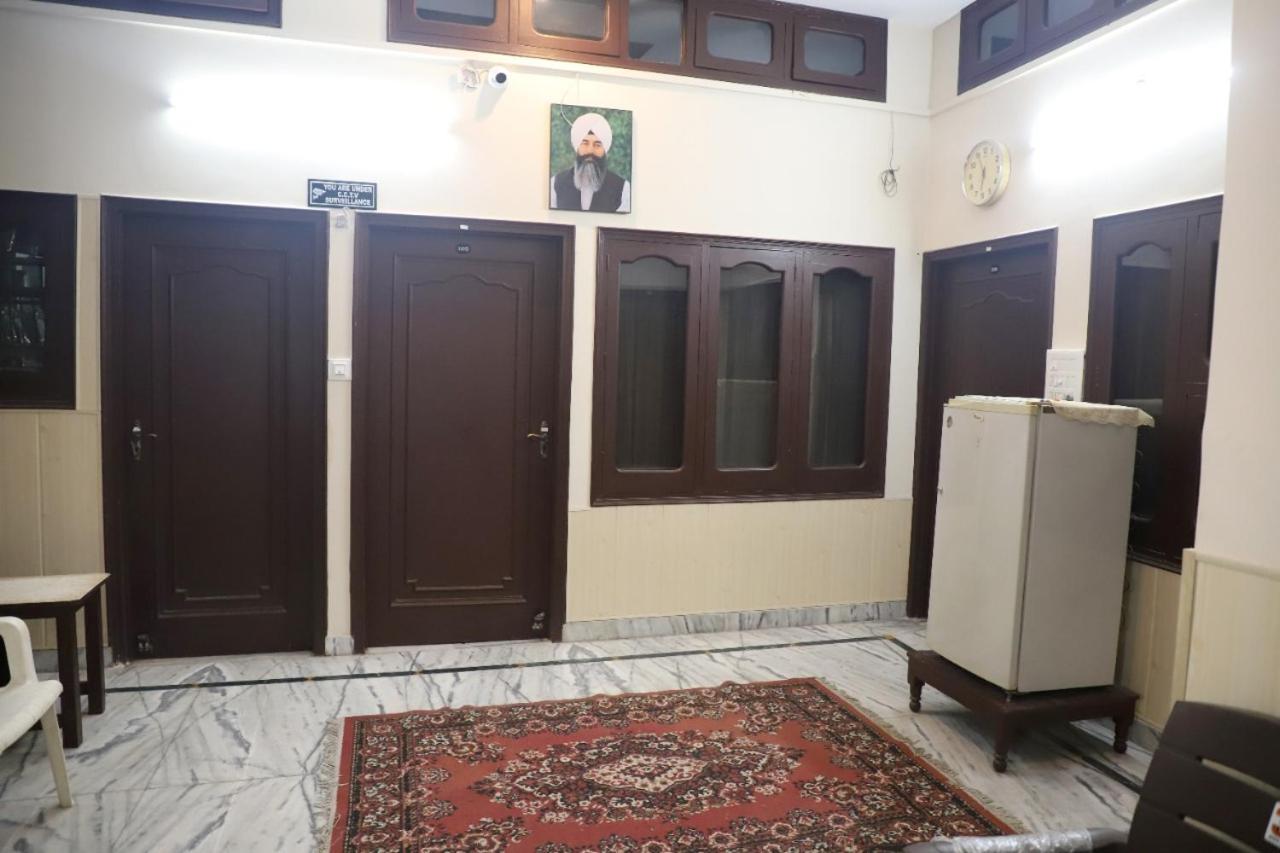 Rk Lodge Amritsar Extérieur photo