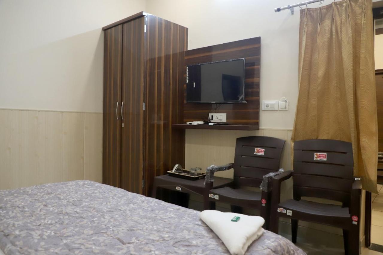 Rk Lodge Amritsar Extérieur photo