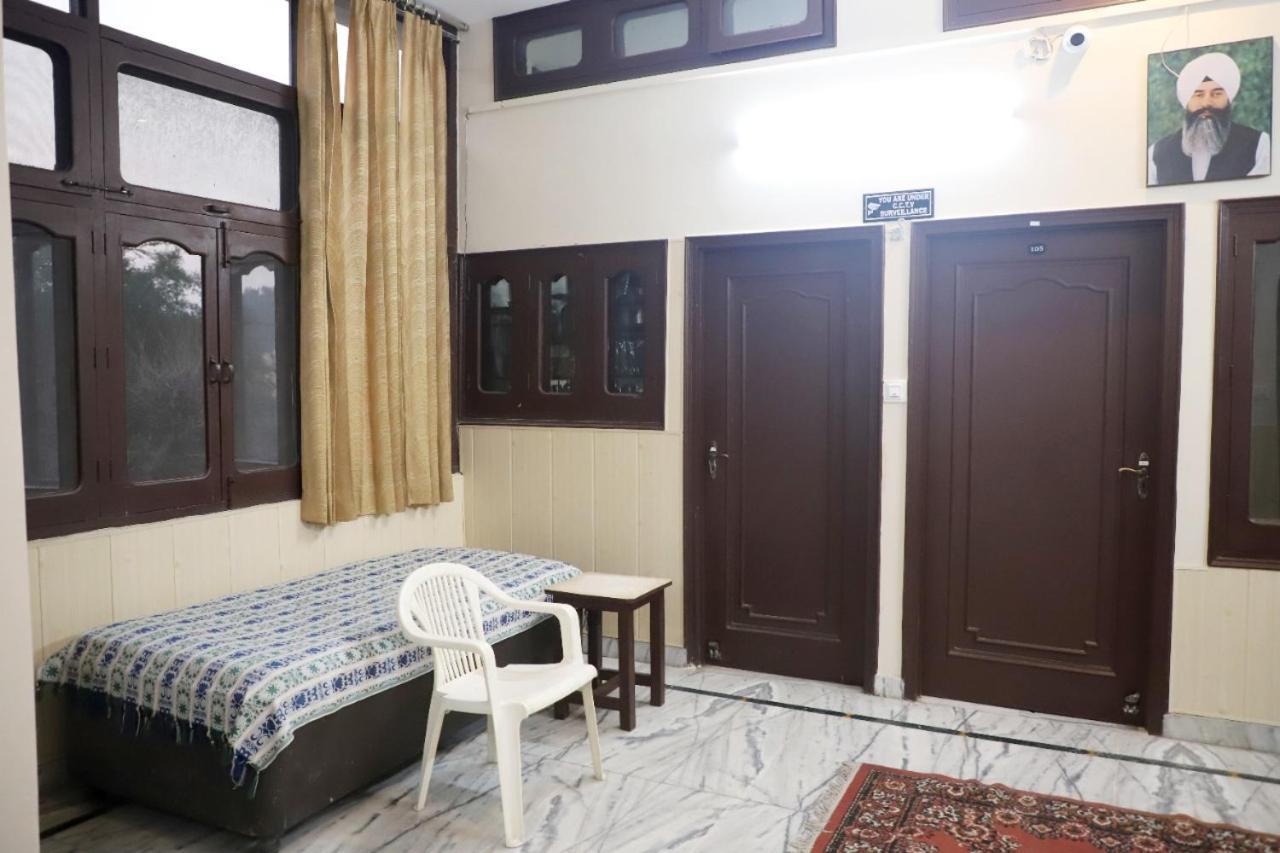Rk Lodge Amritsar Extérieur photo