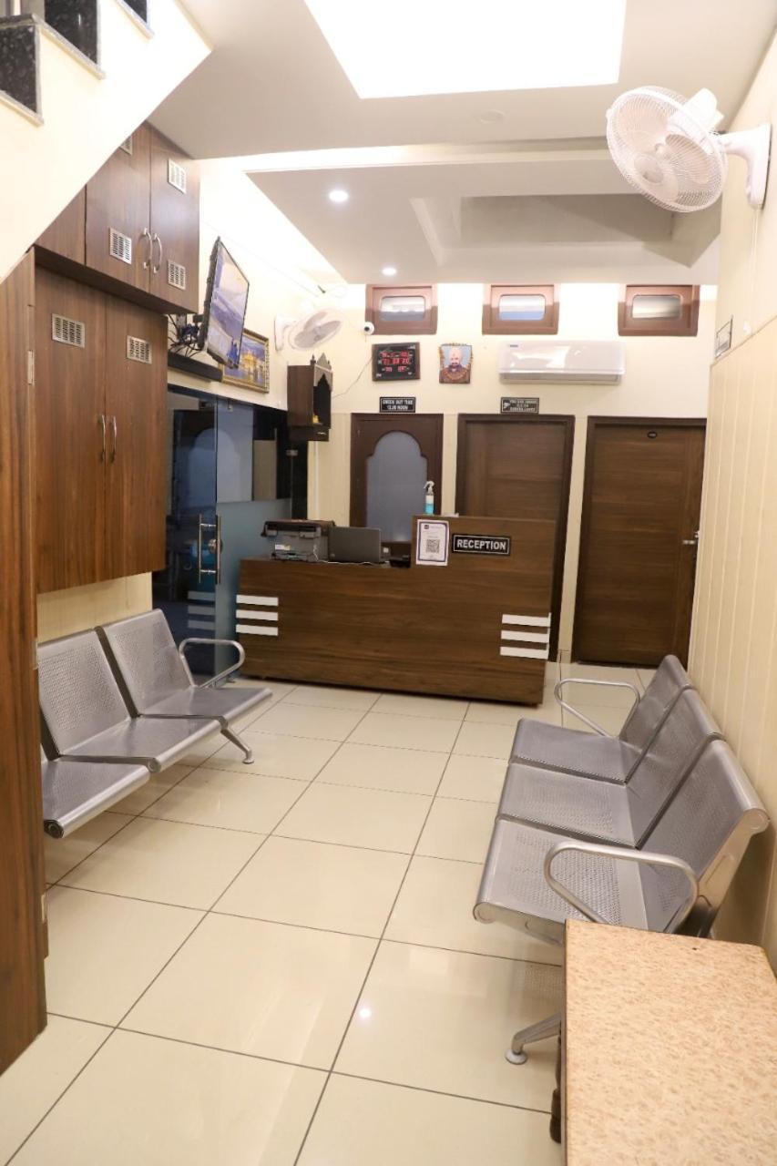 Rk Lodge Amritsar Extérieur photo