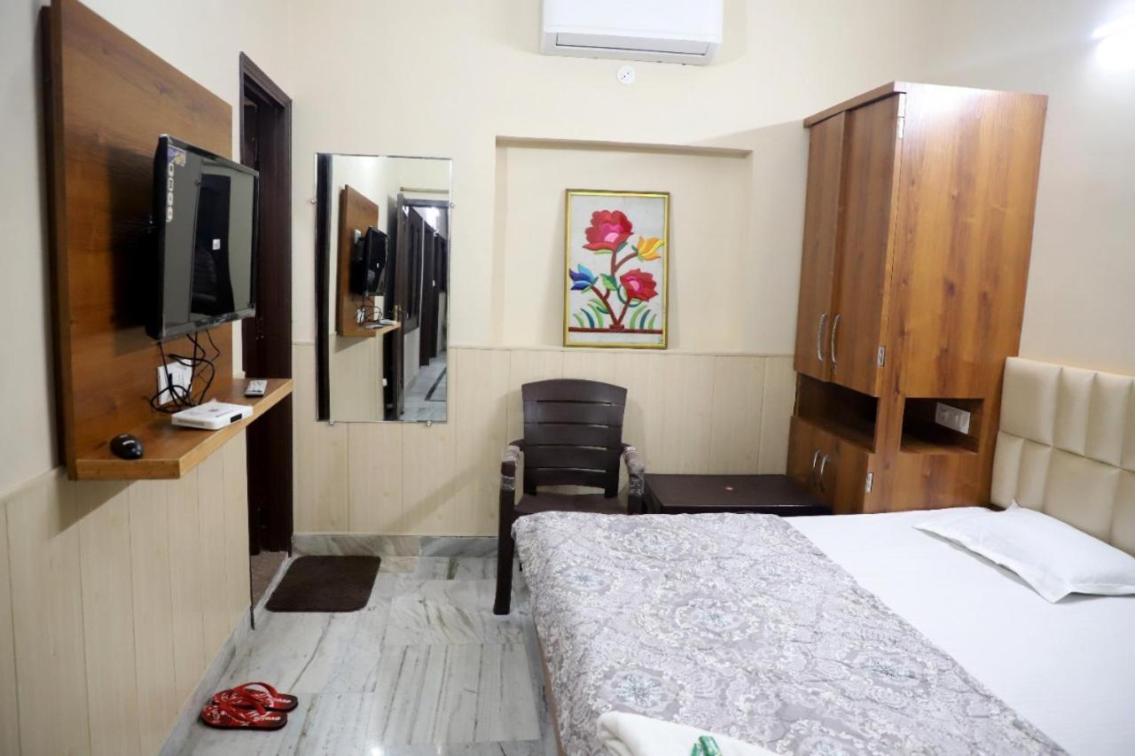 Rk Lodge Amritsar Extérieur photo